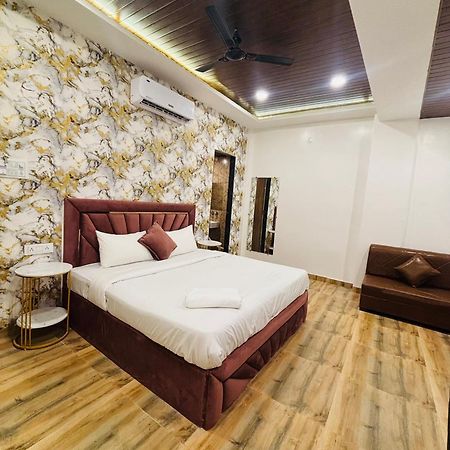 Hotel Vedicvista Indore Buitenkant foto