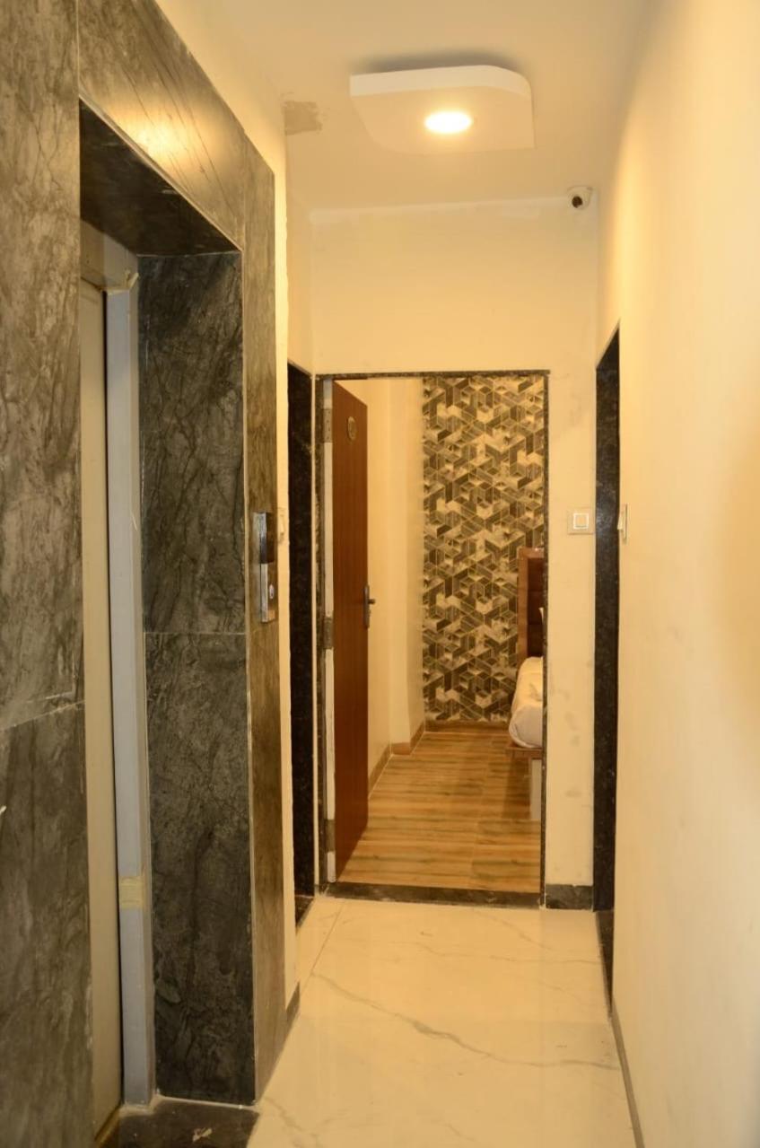 Hotel Vedicvista Indore Buitenkant foto